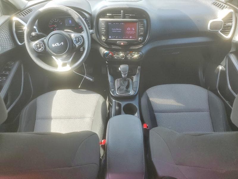 2022 KIA SOUL LX 8