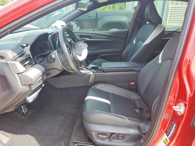 2025 TOYOTA CAMRY SE 7