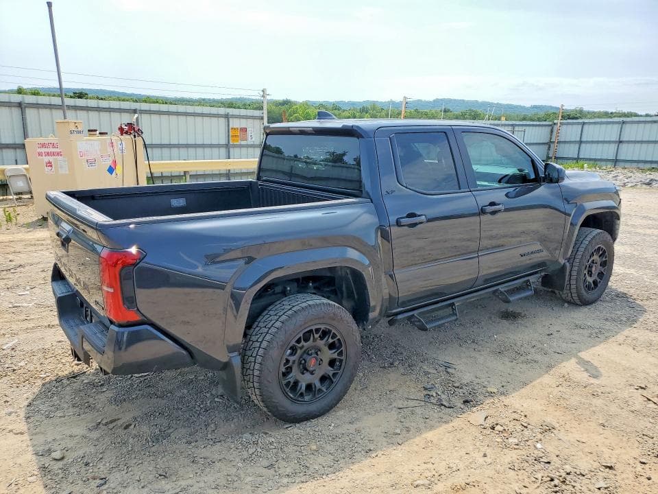 2025 TOYOTA TACOMA SR5 3