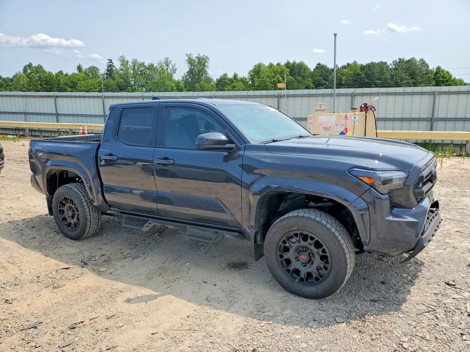2025 TOYOTA TACOMA SR5 4