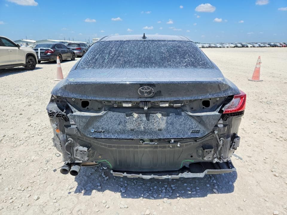 2026 TOYOTA CAMRY SE 6