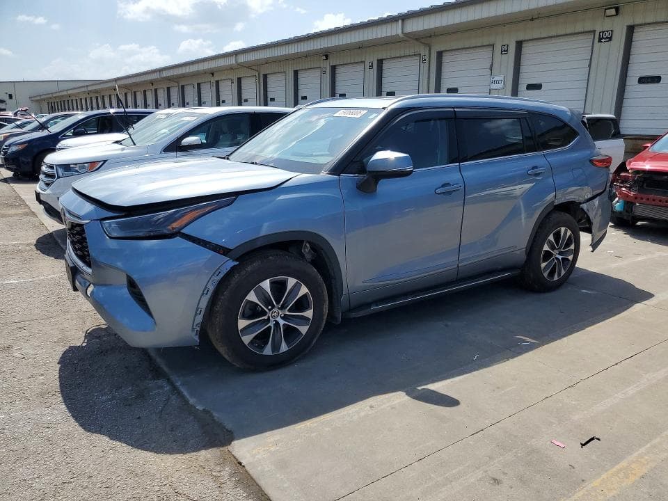 2022 TOYOTA HIGHLANDER XLE XLE - 1