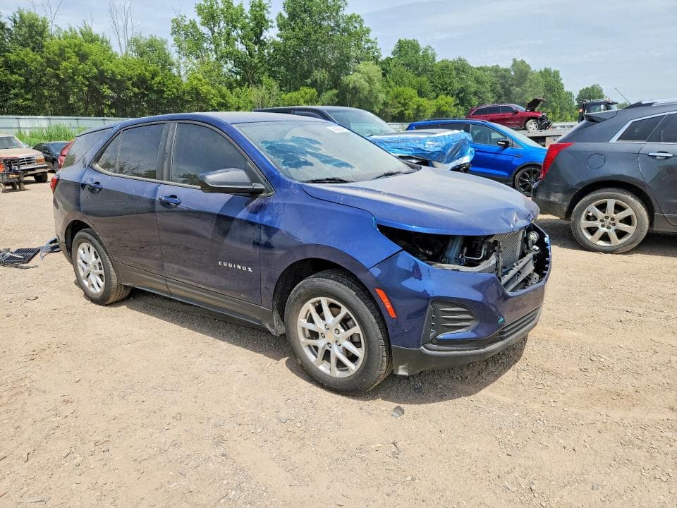2022 CHEVROLET EQUINOX LS LS 4