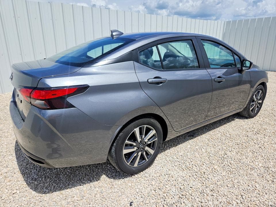 2025 NISSAN VERSA SV SV 3