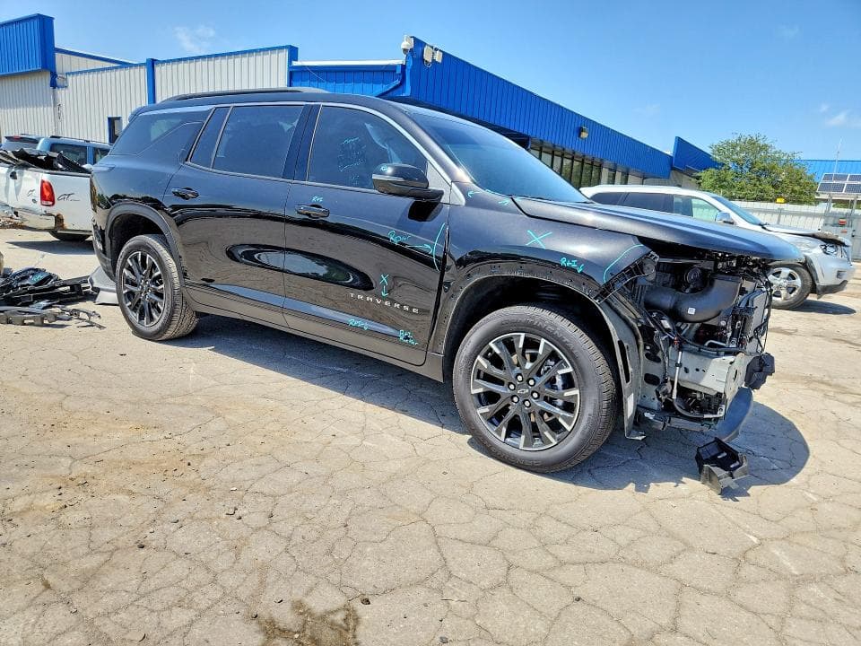 2026 CHEVROLET TRAVERSE LT 4