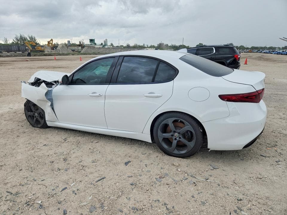 2017 ALFA ROMEO GIULIA 3