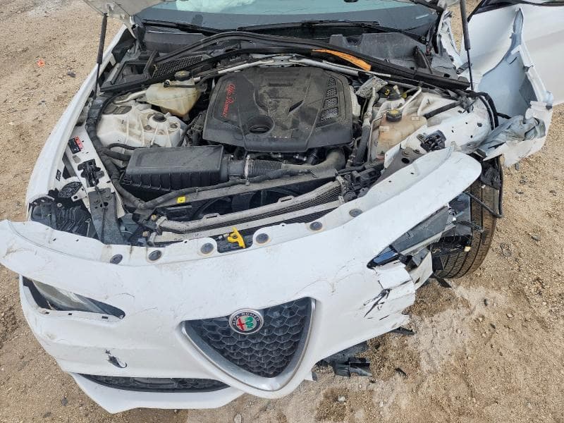 2017 ALFA ROMEO GIULIA 12