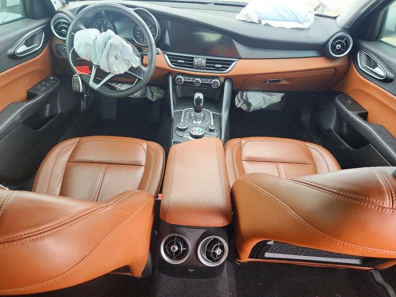 2017 ALFA ROMEO GIULIA 9