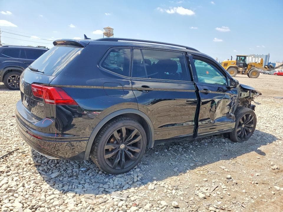 2021 VOLKSWAGEN TIGUAN SE 3
