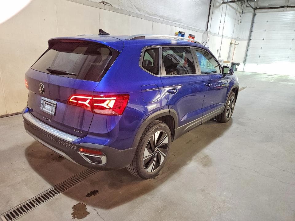 2024 VOLKSWAGEN TAOS SE 3