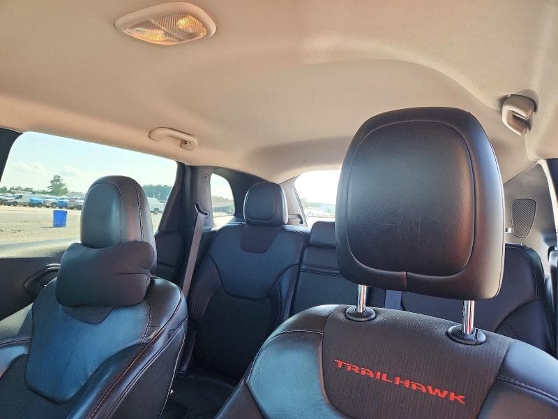2017 JEEP CHEROKEE TRAILHAWK 10