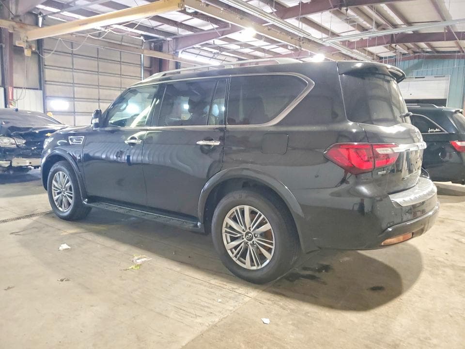 2019 INFINITI QX80 LUXE 2