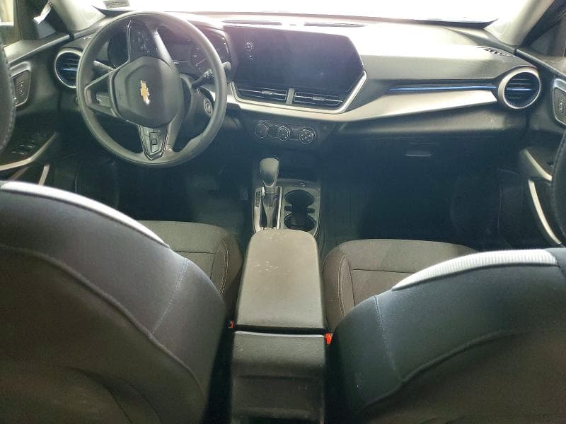 2024 CHEVROLET TRAX LS 8