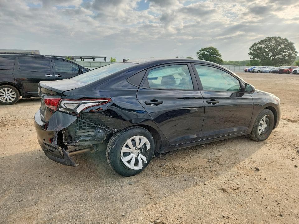 2022 HYUNDAI ACCENT SE 3