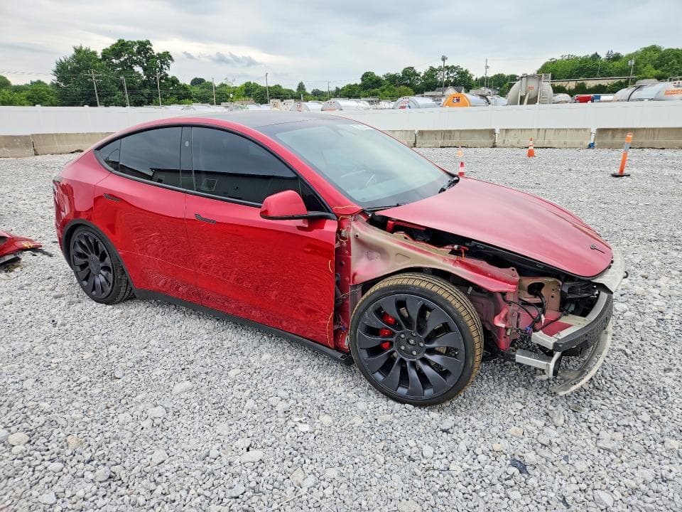 2023 TESLA MODEL Y 4