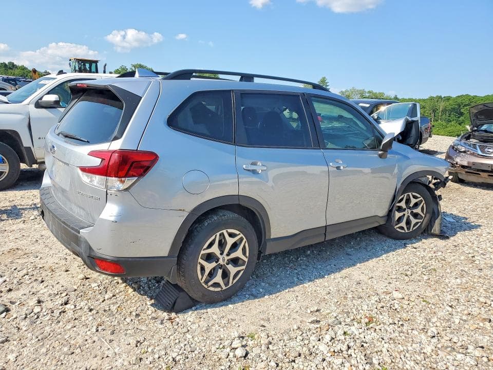 2020 SUBARU FORESTER PREMIUM 3