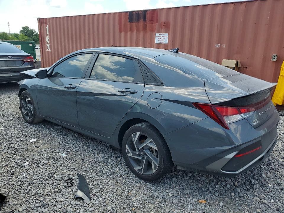 2025 HYUNDAI ELANTRA SEL SPORT 2