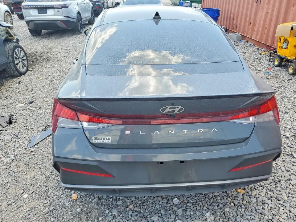 2025 HYUNDAI ELANTRA SEL SPORT 6