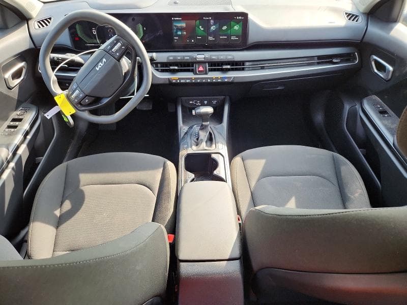 2026 KIA K4 LXS 8