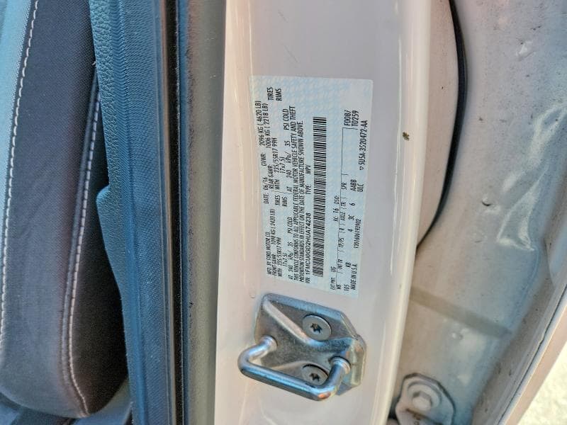 2017 FORD ESCAPE SE 13