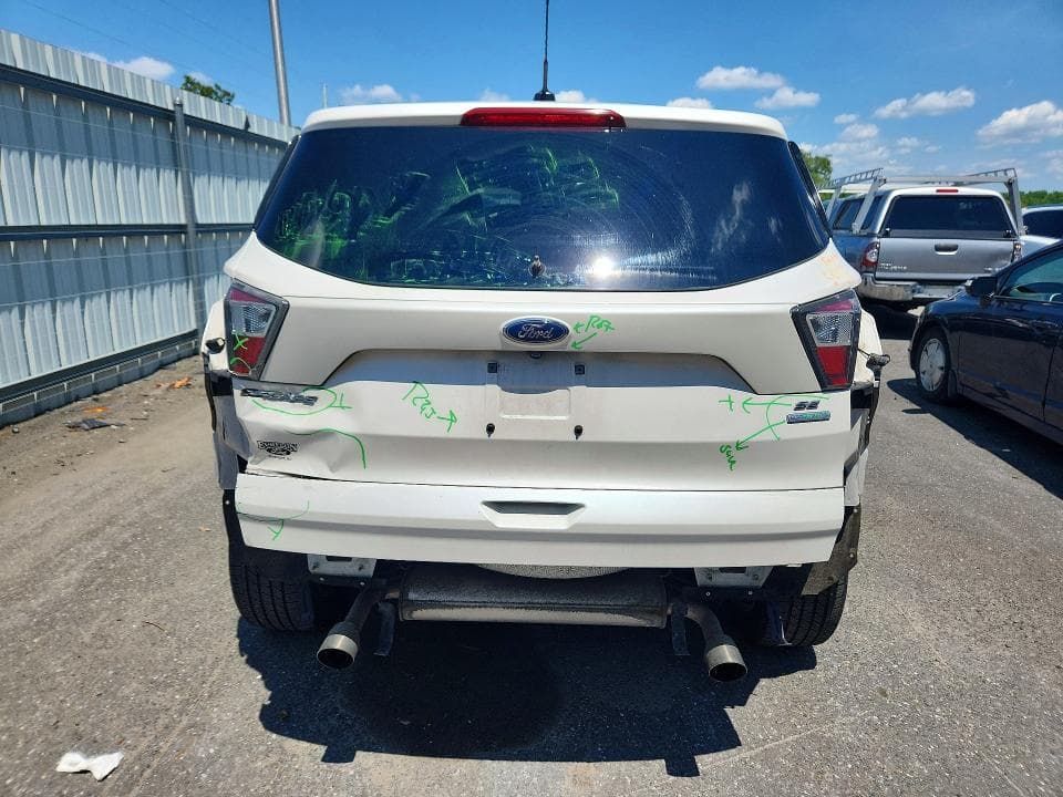 2017 FORD ESCAPE SE 6