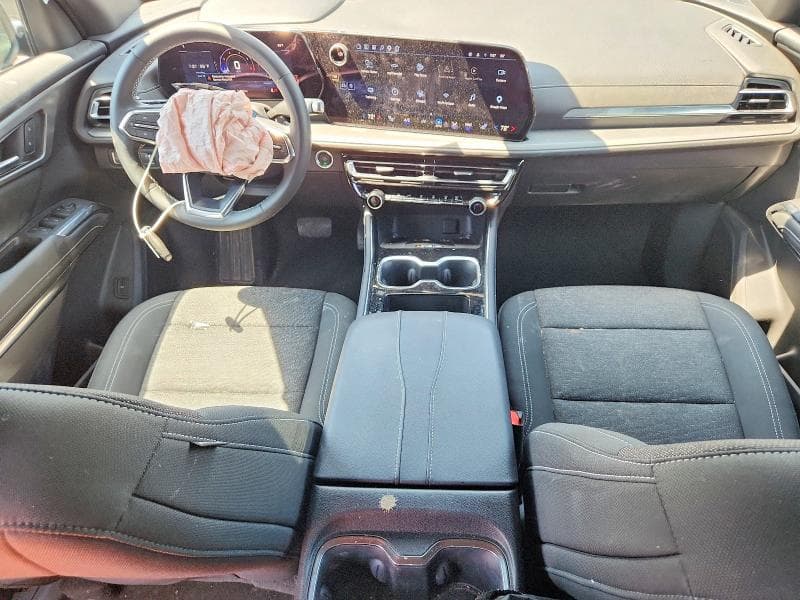 2026 CHEVROLET TRAVERSE LT 8