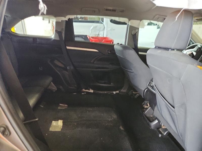 2019 TOYOTA HIGHLANDER LE LE 11