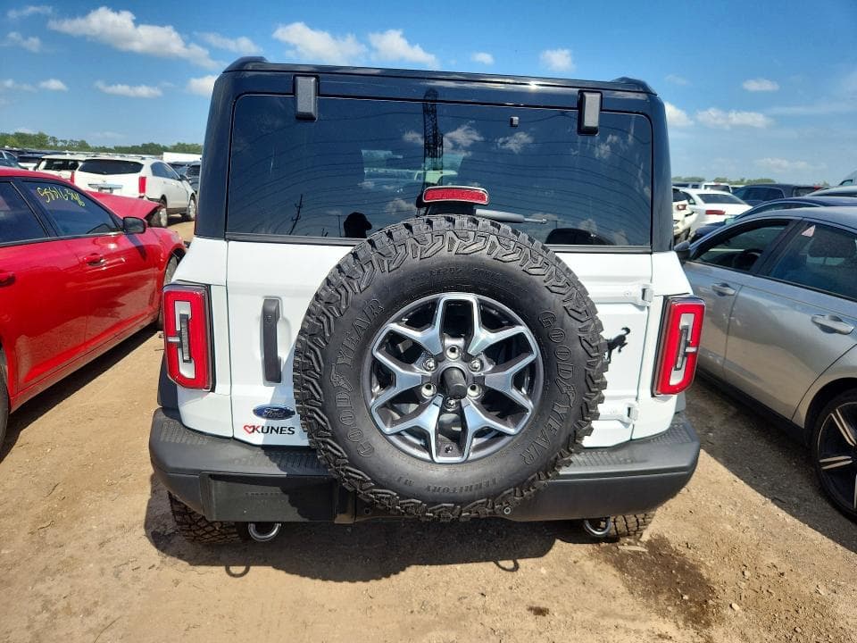 2025 FORD BRONCO BADLANDS 6
