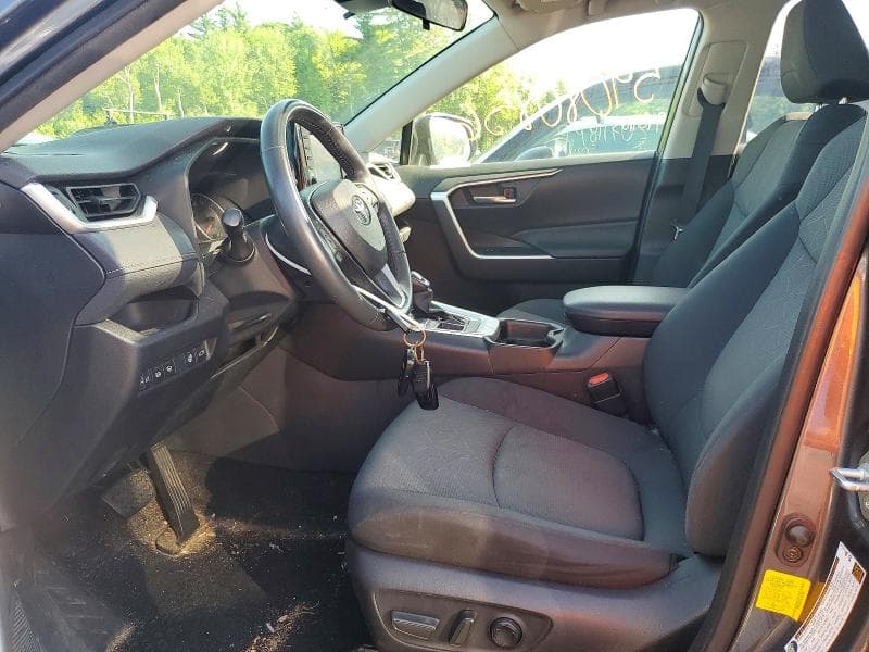2019 TOYOTA RAV4 XLE XLE 7
