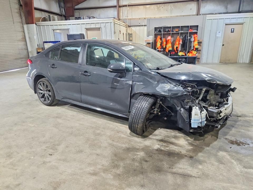 2024 TOYOTA COROLLA XSE 4