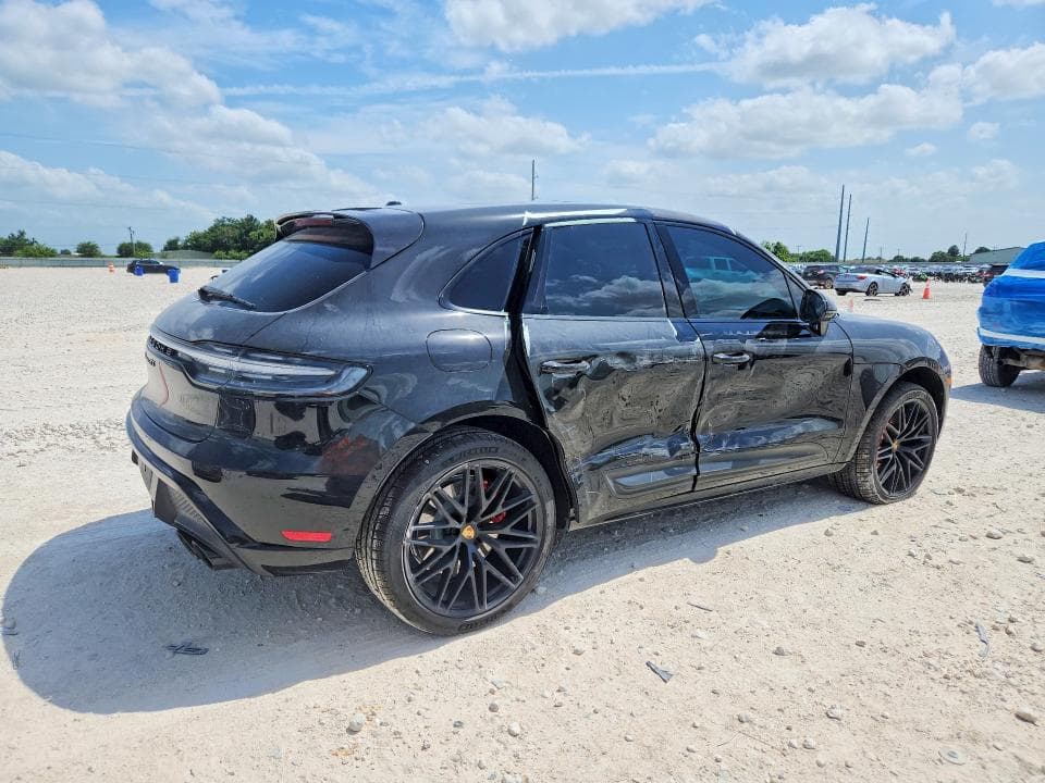 2022 PORSCHE MACAN GTS 3
