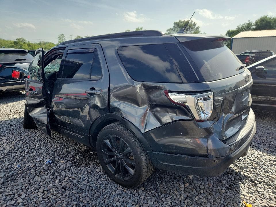 2018 FORD EXPLORER XLT 2