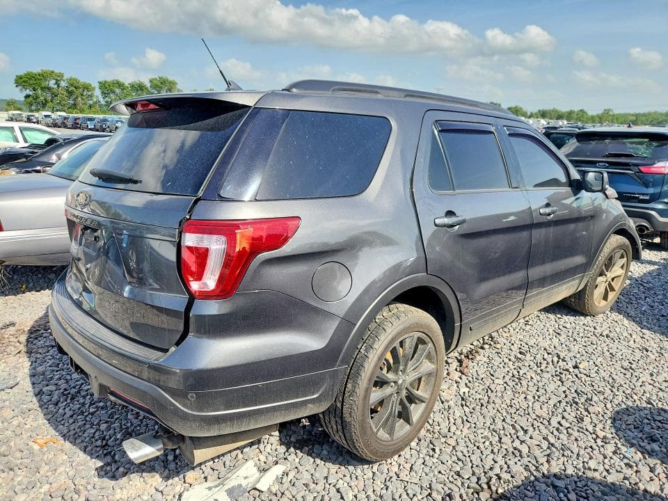 2018 FORD EXPLORER XLT 3