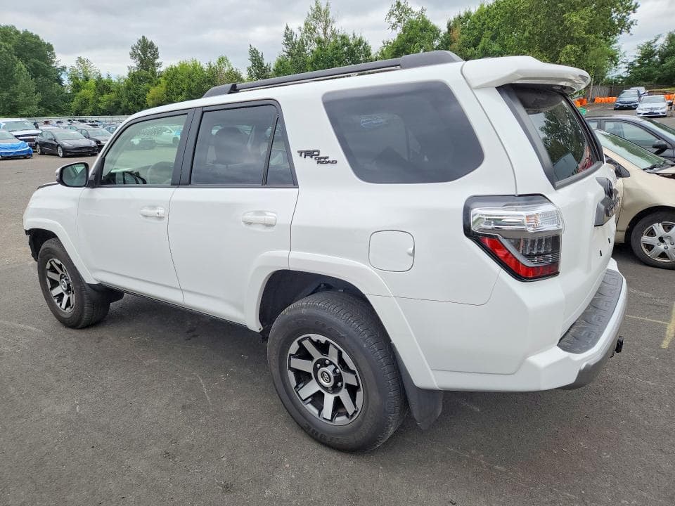 2023 TOYOTA 4RUNNER TRD OFF-ROAD PREMIUM 2