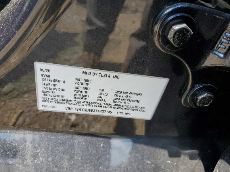 2026 TESLA MODEL Y 12