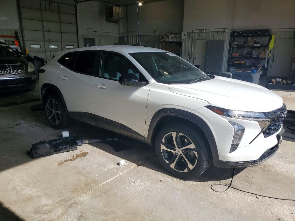 2026 CHEVROLET TRAX 1RS 4