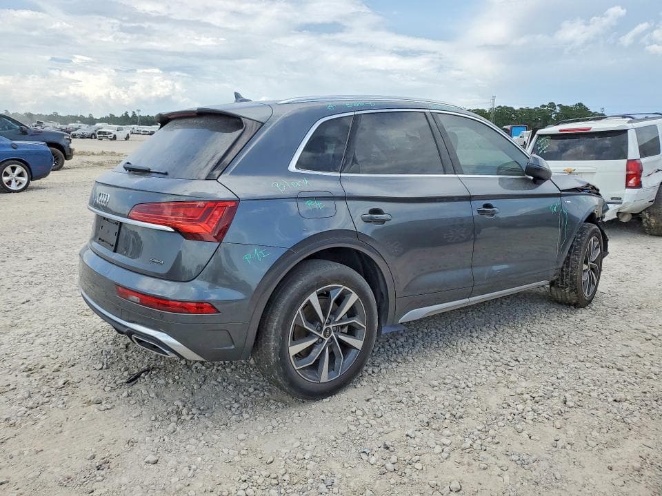 2022 AUDI Q5 3