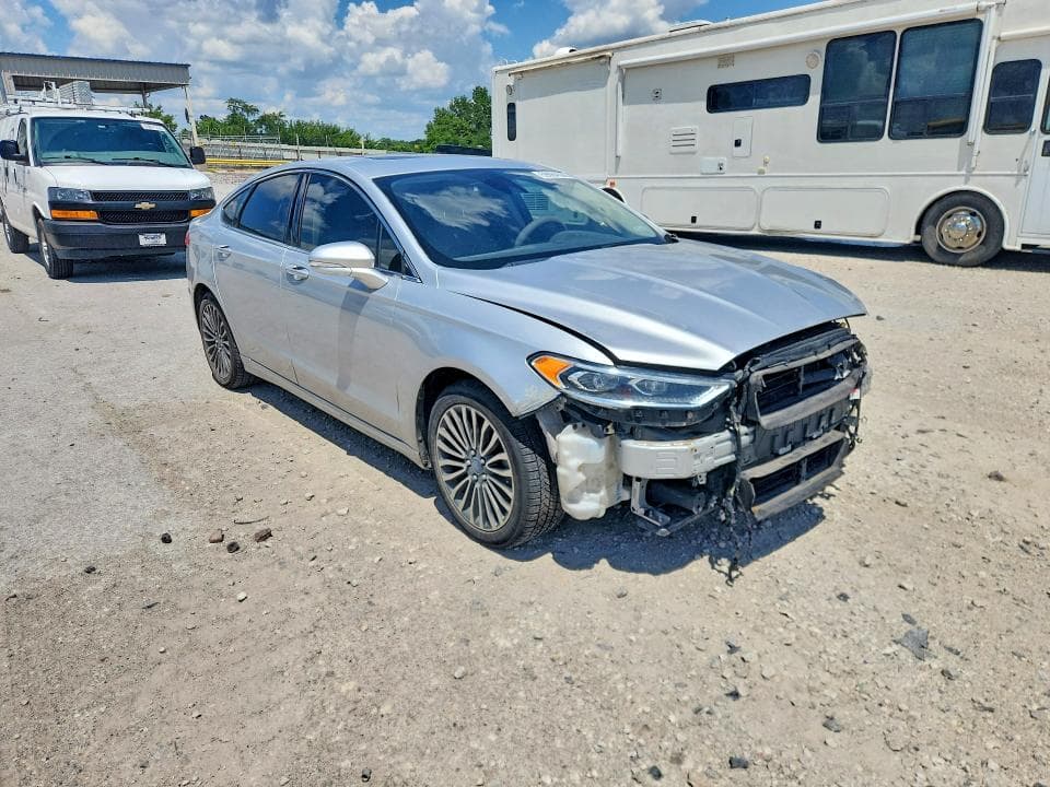 2017 FORD FUSION SE 4