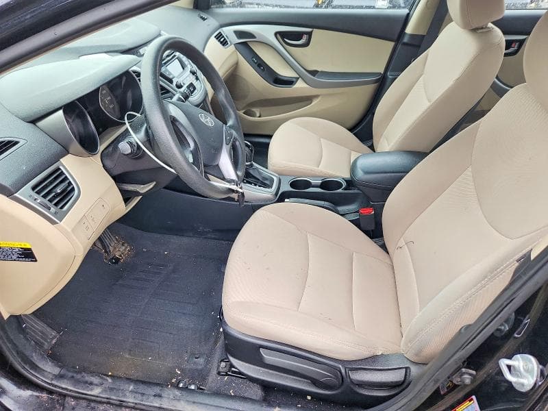 2016 HYUNDAI ELANTRA SE 7