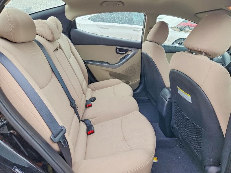 2016 HYUNDAI ELANTRA SE 10
