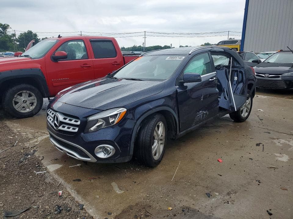 2018 MERCEDES-BENZ GLA 250 - 1