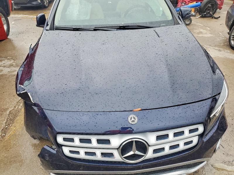 2018 MERCEDES-BENZ GLA 250 12