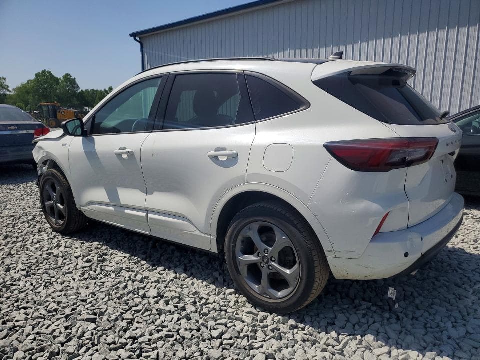 2023 FORD ESCAPE ST LINE 2