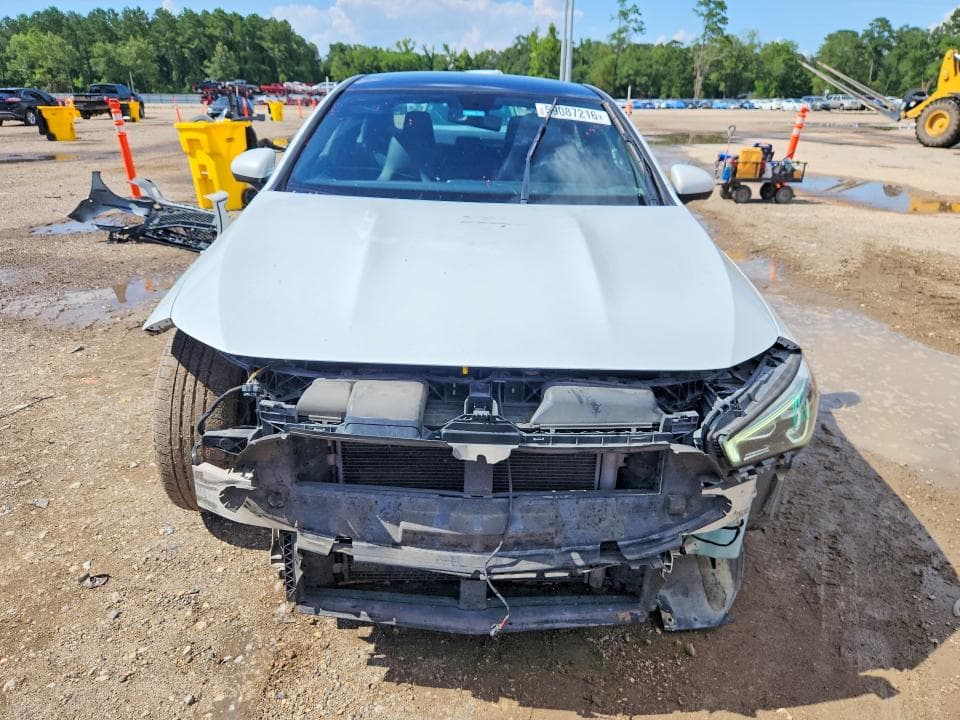 2022 MERCEDES-BENZ CLA 250 5