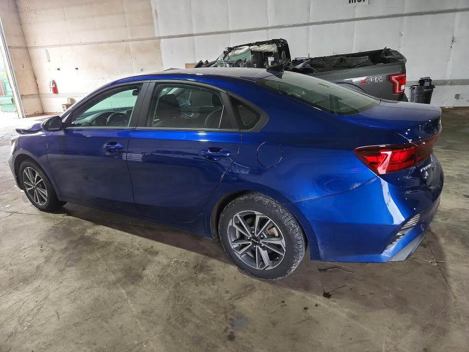 2023 KIA FORTE LXS 2