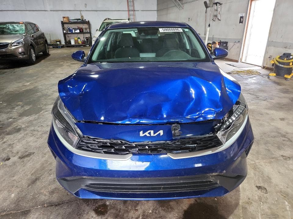 2023 KIA FORTE LXS 5