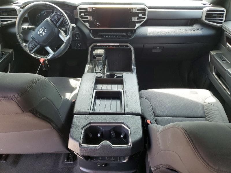 2025 TOYOTA TUNDRA SR5 SR5 8