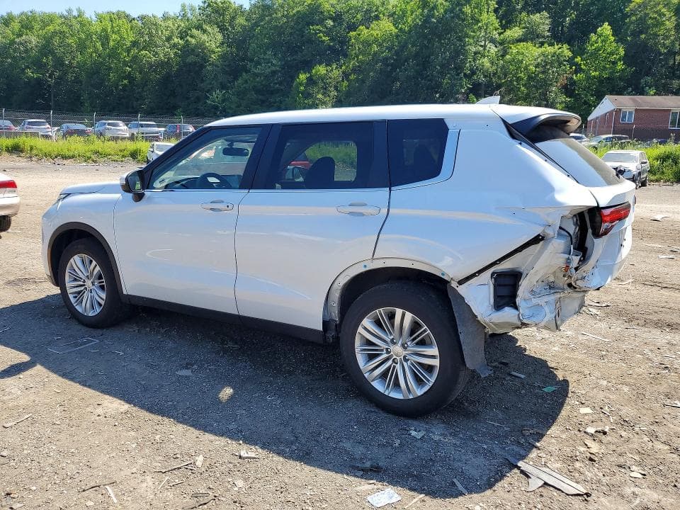 2024 MITSUBISHI OUTLANDER ES 2