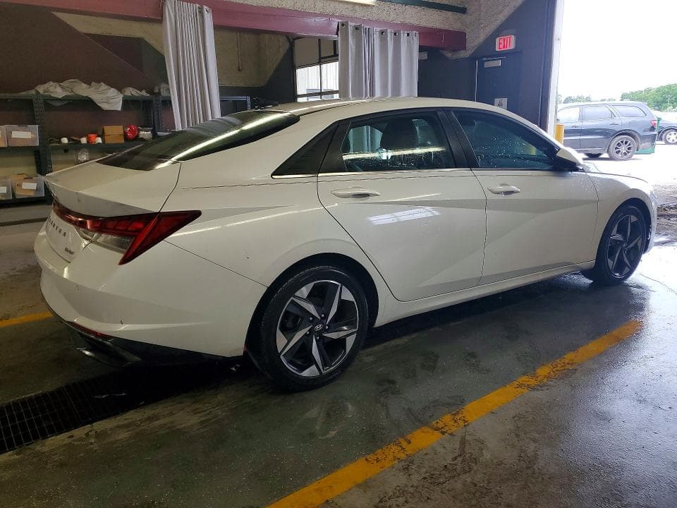 2021 HYUNDAI ELANTRA LIMITED 3