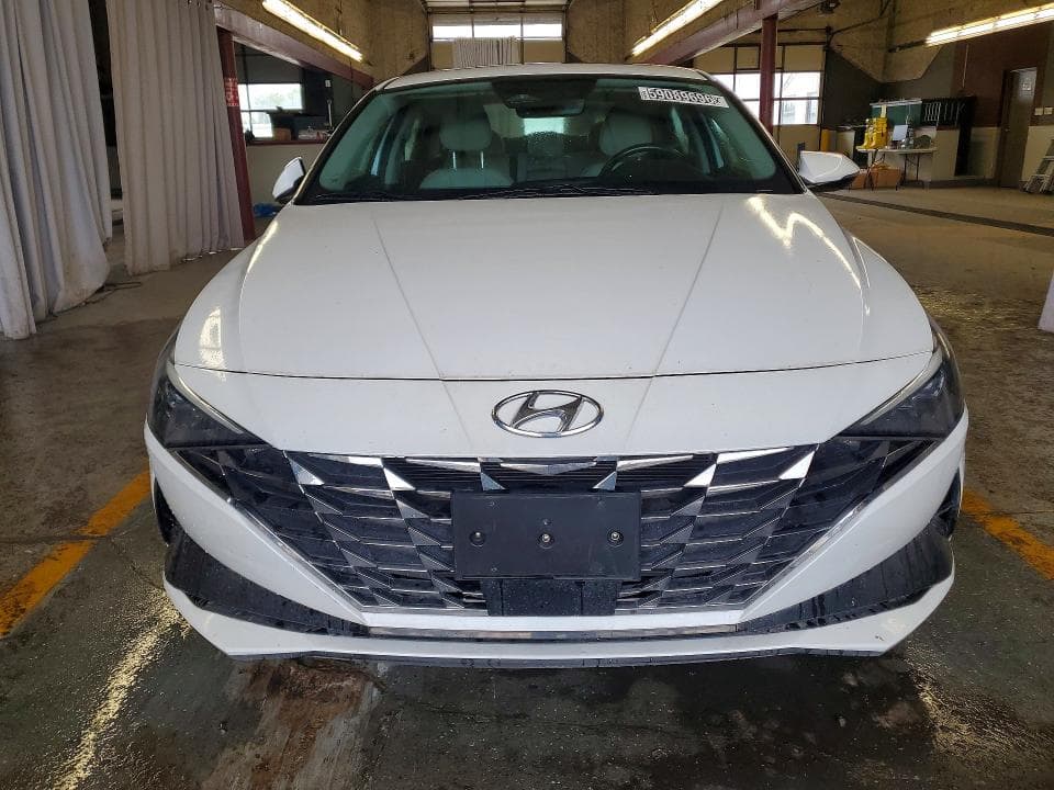 2021 HYUNDAI ELANTRA LIMITED 5